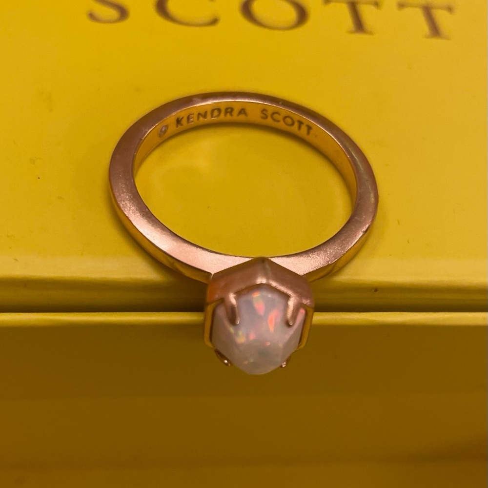 Kendra Scott White Kyocera Opal & Rose Gold Calvin Ring - Picture 2 of 4